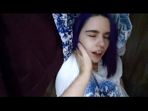 ❤️ Fûn myn suster yn 'e kast en holp har cum ☑ Porno vk by wy ☑